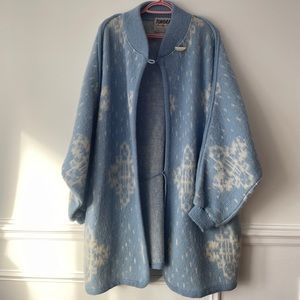 Vintage Tundra 100% Virgin Wool Oversized Cardigan